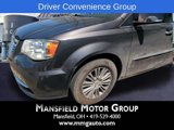 Used 2015 Chrysler Town & Country Touring-L w/ Driver Convenience Group image 4