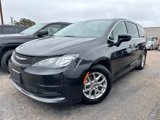 Used 2022 Chrysler Voyager LX image 4