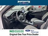 Used 2021 Ford Escape SE w/ SE Sport Appearance Package image 4