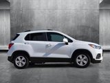 Used 2022 Chevrolet Trax LT w/ LT Convenience Package image 4