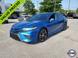 Used 2020 Toyota Camry SE image 2
