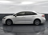 Used 2021 Toyota Corolla LE image 3