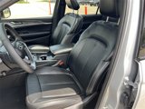 Used 2024 Jeep Grand Cherokee L Limited w/ Luxury Tech Group II image 3
