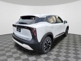 New 2025 Nissan Kicks SV image 4