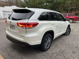 Used 2017 Toyota Highlander XLE image 5