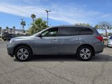 Used 2020 Nissan Pathfinder S image 3