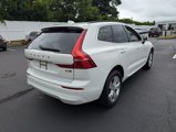Used 2022 Volvo XC60 B5 Momentum image 4