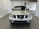 Used 2020 Nissan Frontier SV image 2