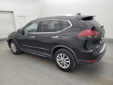 Used 2018 Nissan Rogue SV image 3