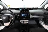 Used 2017 Toyota Prius Four image 2