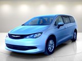 Used 2023 Chrysler Voyager LX image 4