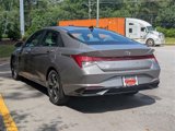 Used 2022 Hyundai Elantra SEL w/ Convenience + Premium Package image 4
