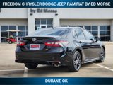Used 2023 Toyota Camry SE image 4