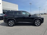 Used 2023 Nissan Rogue SV image 2