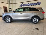 Used 2017 Kia Sorento LX w/ LX Convenience Package image 2