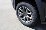 Used 2022 Jeep Cherokee Trailhawk image 3