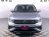 Used 2022 Volkswagen Tiguan SE image 2
