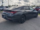 Used 2021 Hyundai Elantra SEL image 5