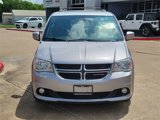 Used 2019 Dodge Grand Caravan SXT image 2