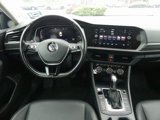 Used 2019 Volkswagen Jetta SEL image 2