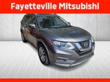 Used 2019 Nissan Rogue SV image 2