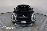 Used 2023 Mitsubishi Outlander SE image 2