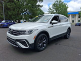 Used 2022 Volkswagen Tiguan SE w/ Panoramic Sunroof Package image 3