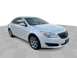 Used 2016 Buick Regal image 2