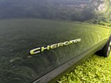 Used 2021 Jeep Cherokee Limited image 4