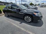 Used 2017 Honda Accord Hybrid Sedan image 2