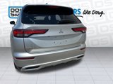 Used 2024 Mitsubishi Outlander SE Black Edition image 5
