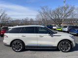 Used 2020 Lincoln Aviator Reserve w/ Equipment Group 202A image 2