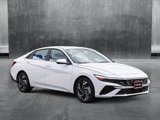 New 2025 Hyundai Elantra SEL image 3