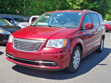Used 2016 Chrysler Town & Country Touring image 2