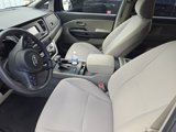 Used 2018 Kia Sedona LX image 5