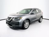 Used 2018 Nissan Rogue SV image 3