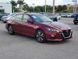 Used 2021 Nissan Altima 2.5 SV w/ SV Premium Package image 2