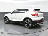 Used 2019 Volvo XC40 T5 Momentum image 4