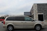Used 2015 Chrysler Town & Country Touring-L w/ Driver Convenience Group image 3