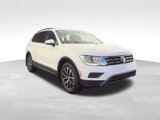 Used 2021 Volkswagen Tiguan SE w/ Panoramic Sunroof Package image 3
