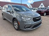 Used 2022 Chrysler Pacifica Limited image 3