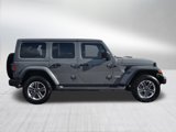 Used 2022 Jeep Wrangler Unlimited Sahara image 4
