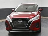 Used 2023 Nissan Kicks SV image 3