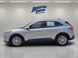 Used 2021 Ford Escape SE image 4