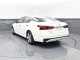 Used 2022 Nissan Altima 2.5 S image 3