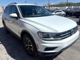 Used 2021 Volkswagen Tiguan SE w/ Panoramic Sunroof Package image 4