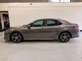 Used 2020 Toyota Camry SE image 2