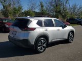 Used 2022 Nissan Rogue SV image 4