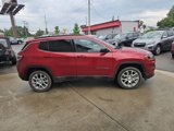 Used 2024 Jeep Compass Latitude image 4