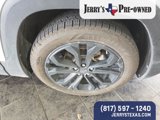 Used 2022 GMC Terrain SLE w/ Driver Convenience Package image 4